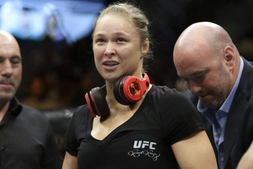 Người đẹp UFC Rousey hạ gục đối thủ sau 16 giây - 2