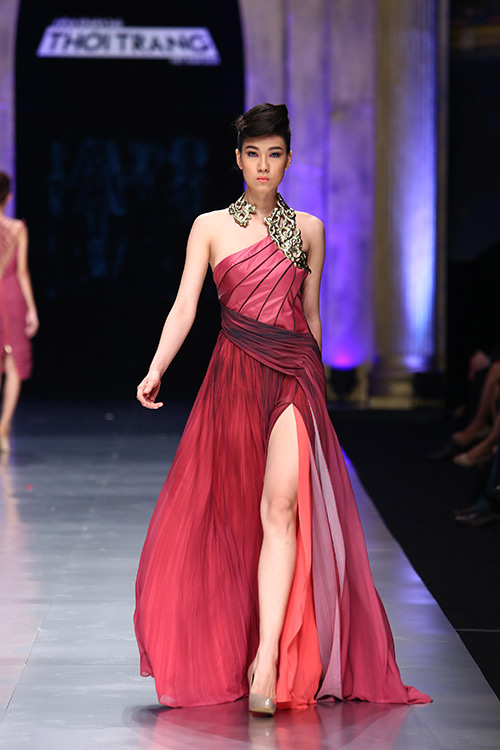 Chàng phụ hồ chiến thắng tại Project Runway - 12