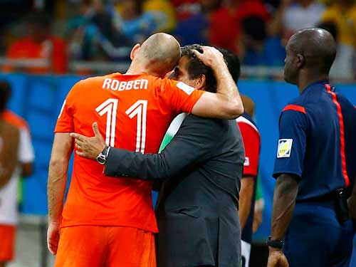 Robben: Từ “pha lê” hóa “người thép” - 2