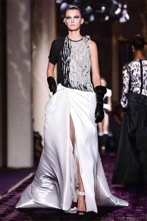 Quyền lực tối thượng đến từ những chiếc váy xa xỉ - 10