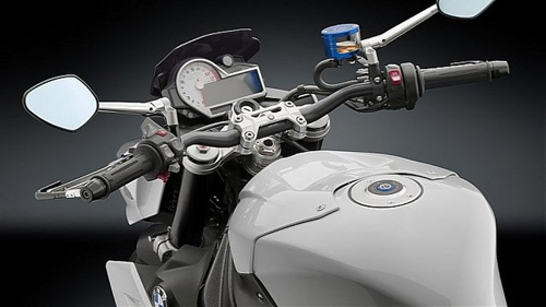 Naked bike BMW S1000R phong cách hơn với trang bị Rizoma - 4