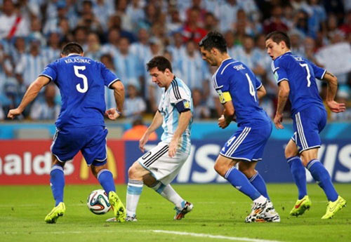 Messi và HLV Sabella: Ai mới là ông chủ? - 2