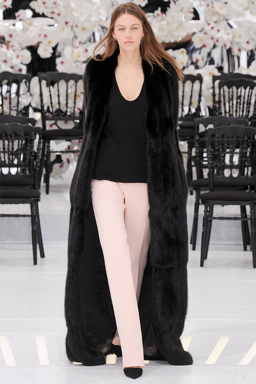 Rung động trước một Dior thanh khiết và tinh tế - 4