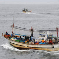 Tin tức trong ngày - Chìm tàu trên vùng biển Kê Gà, 16 người mất tích