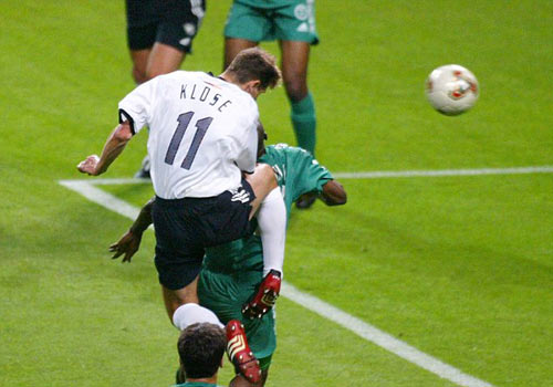 Hành trình đưa Klose thành "vua dội bom" - 2