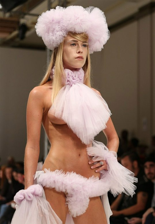 1001 kiểu trang phục không ai dám mặc - 14