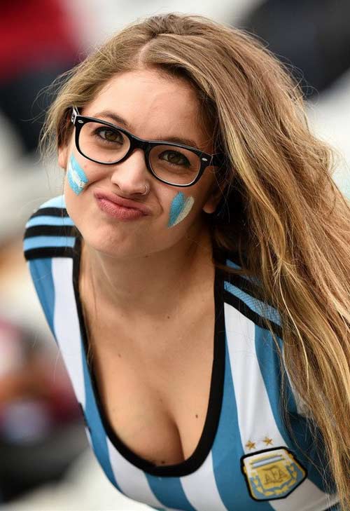 ''Tròn mắt'' với màn ăn mừng của fan Argentina - 2