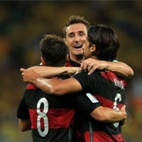 Bóng đá - "Xe tăng" Đức "nghiền nát" đối thủ nhờ sức mạnh tập thể