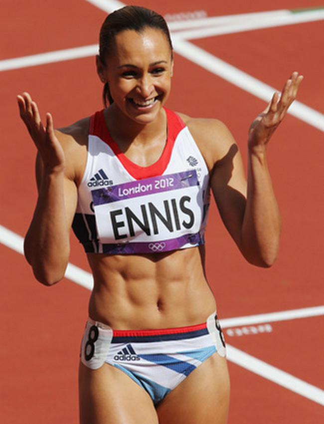 Jessica Ennis-Hill là một vận động viên điền kinh nhưng rất nổi tiếng trong giới thời trang bởi cô sở hữu hình thể vô cùng đẹp
