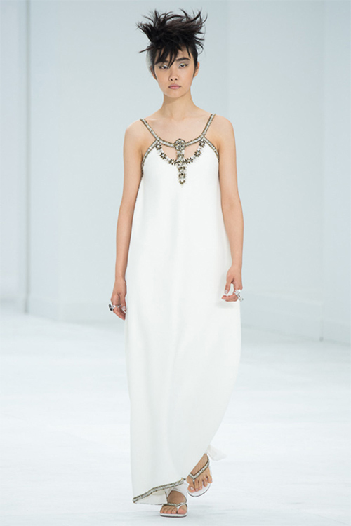 Chanel gây ấn tượng mạnh với cô dâu có bầu - 13