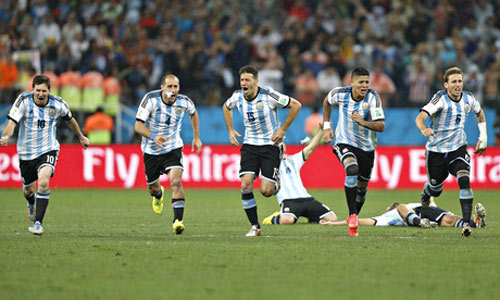 Cúp vàng cho Argentina & Bóng vàng cho Messi? - 1