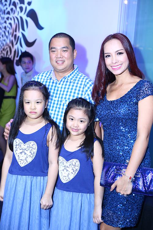 Trương Ngọc Ánh quyến rũ bên dàn mỹ nam - 9