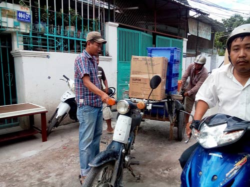 Khánh Hòa: Sợ sập nhà, dân nháo nhào "lánh nạn" - 2