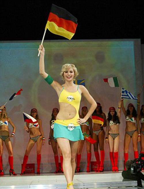 Đại chiến WAGs Đức - Argentina: Người đẹp Tango lép vế! - 7