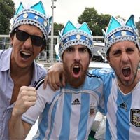Bóng đá - "Fan cuồng” Argentina “phát sốt” vì Messi ở Rio