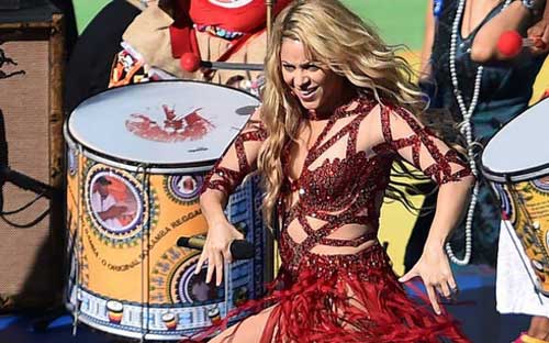 Bế mạc World Cup: Shakira lắc hông cực đỉnh - 4