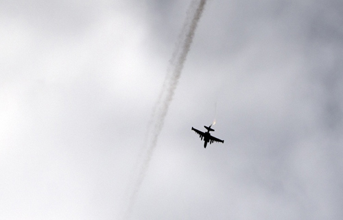 Ukraine: Hơn 70 xe tăng tấn công, Luhansk nguy ngập - 2