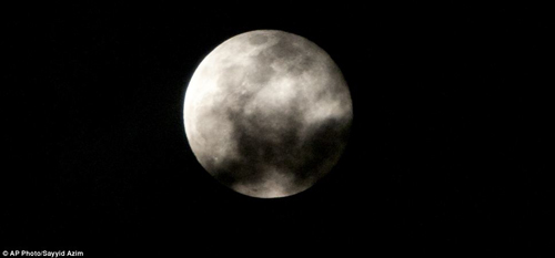 Ngắm “siêu Trăng” tuyệt đẹp trên khắp thế giới - 11