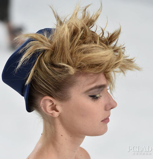 Tóc ấn tượng của thời trang cao cấp Paris - 8