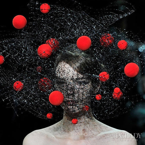 Tóc ấn tượng của thời trang cao cấp Paris - 10