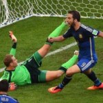 Bóng đá - Higuain ăn mừng hụt