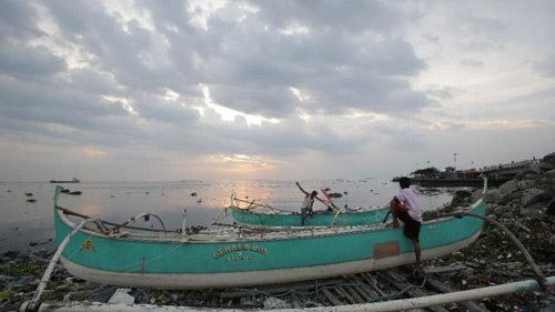 Philippines: Bão chưa đổ bộ đã gây chết người - 2