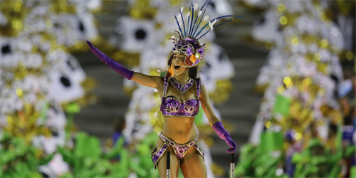 Ngây ngất với lễ hội của thời trang và da thịt - 10