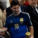 Bóng đá - Chưa thể phong thánh cho Messi