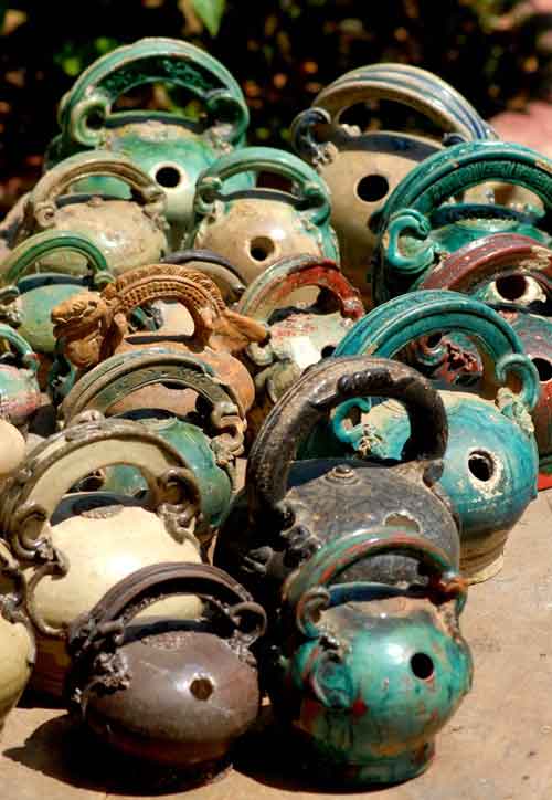 Bộ sưu tập 'Ông bình vôi' tiền tỷ ở đất Tây Đô - 4