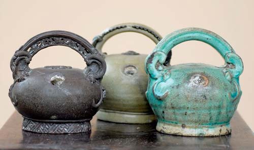 Bộ sưu tập 'Ông bình vôi' tiền tỷ ở đất Tây Đô - 6