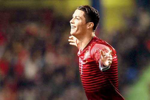 Soi "kỷ lục" của Messi, Ronaldo ở World Cup - 1
