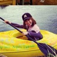 Phi thường - kỳ quặc - Nữ họa sĩ "gây bão" vì chế tạo xuồng hình âm đạo