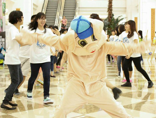 Hoa khôi Hà thành rạng rỡ đón Bão 2014 - 7