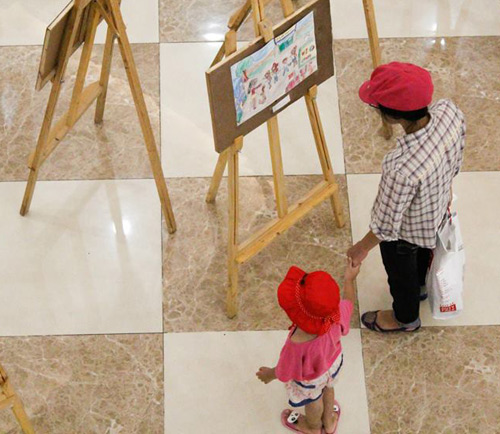 Hoa khôi Hà thành rạng rỡ đón Bão 2014 - 8