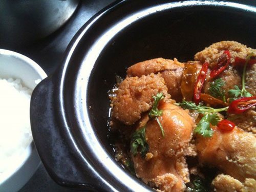 Nỗi niềm món trứng cá trôi kho nghệ - 5