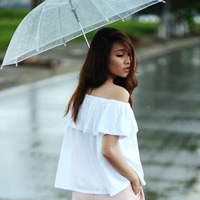 Thời trang công sở - Phối đồ ngày hè ẩm ương mưa nắng