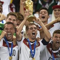 Bóng đá - Tin HOT tối 18/7: Philipp Lahm chia tay ĐT Đức