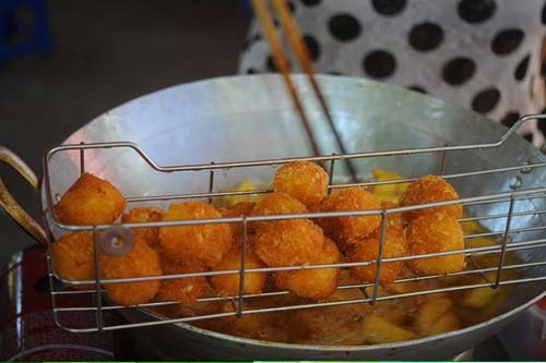 Bán sữa chiên, tào phớ thu 20 triệu mỗi ngày - 12