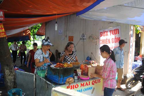 Bán sữa chiên, tào phớ thu 20 triệu mỗi ngày - 14