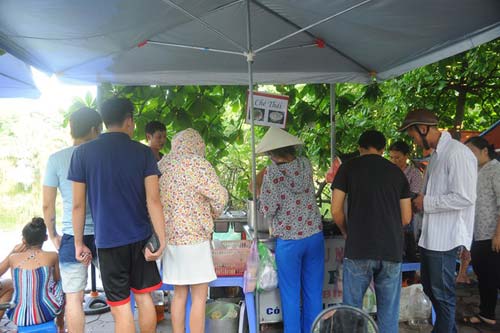 Bán sữa chiên, tào phớ thu 20 triệu mỗi ngày - 8