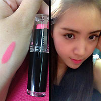 Bí quyết làm đẹp - Mỹ phẩm xách tay tầm trung "lên ngôi" thời bão giá