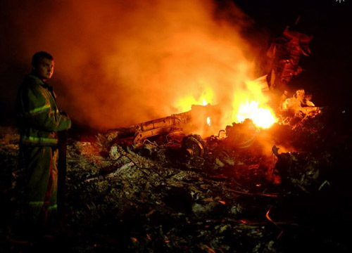 MH17 bị bắn rơi: Có 3 mẹ con người Việt Nam - 1