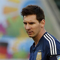 Bóng đá - Messi “nghỉ hưu” thì mới nên so sánh với Maradona