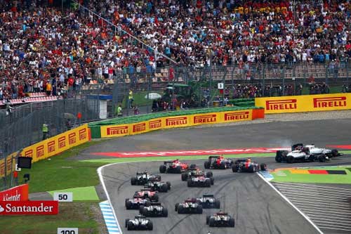 F1: Thần kì, lật xe kinh hoàng Massa không hề hấn - 1