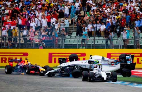 F1: Thần kì, lật xe kinh hoàng Massa không hề hấn - 2