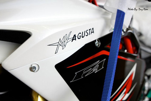 Siêu mô tô MV Agusta F4 RR 2014 mới về Sài Gòn - 12