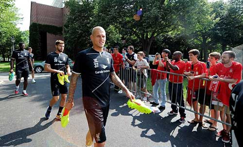 Liverpool luyện quân ở Harvard, Cesc gây chú ý ở Chelsea - 7