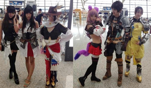 Tiếp viên hàng không mặc cosplay gây xôn xao - 3