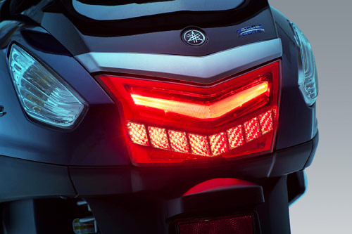 Cận cảnh xe tay ga Yamaha Nozza Grande mới ra mắt - 9