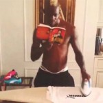 Bóng đá - Balotelli lại &quot;pha trò&quot; khiến fan &quot;tròn mắt&quot;